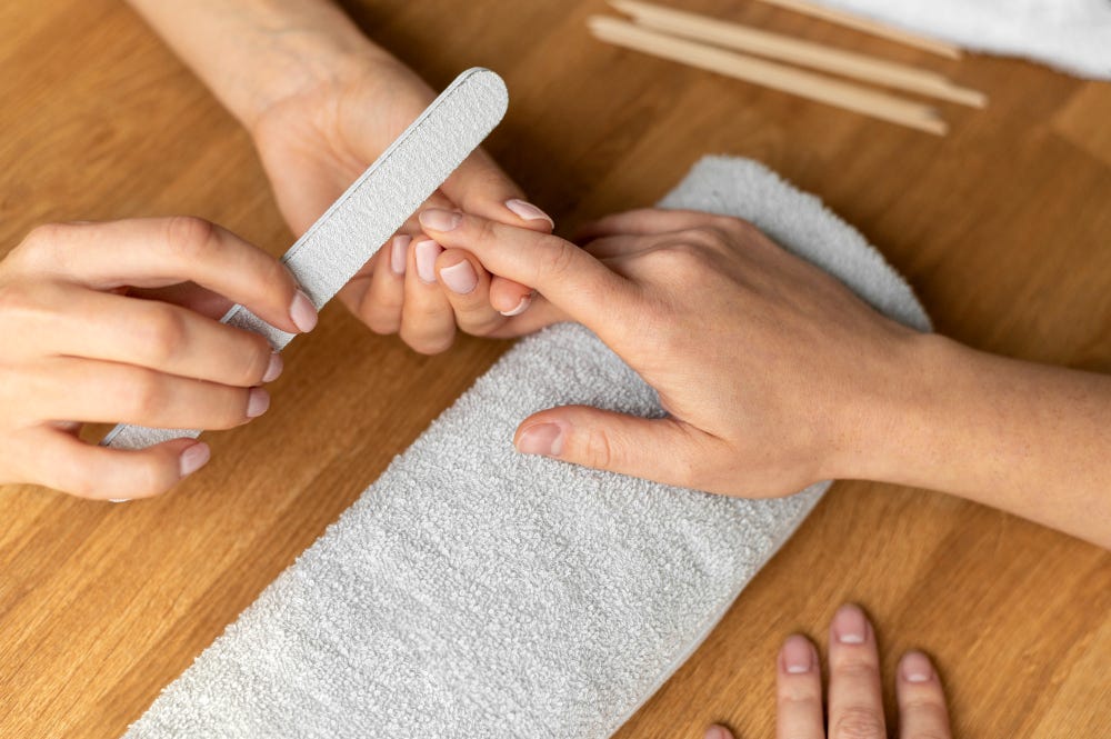 The Secret to Chip-Free Ombré: Understanding Liquid Gel’s Strength | by Nail creation | Nov, 2025 | Medium